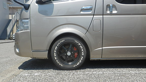 brembo(?)ブレーキキャリパーカバー