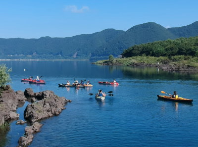 本栖湖、カヌー